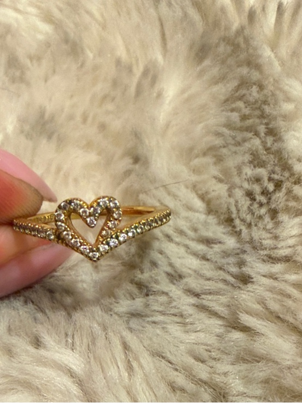 Gold Heart Pavé Ring - Pandora